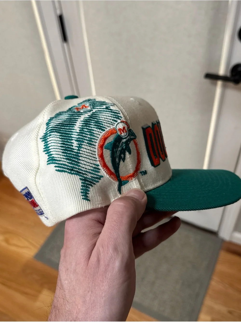 Vintage Sports Specialties Shadow Laser Snapback Hat Miami Dolphins NWT Cap